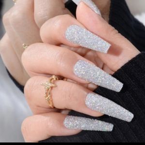 Nwt Sparkly Silver Press on Nails